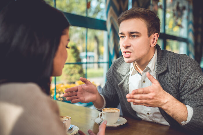 74 First Dates That Went From Promising To Painfully Awkward In Record Time