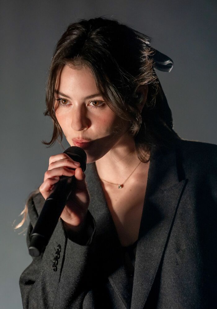 Gracie Abrams: Bio And Career Highlights Gracie Abrams: Bio And Career Highlights