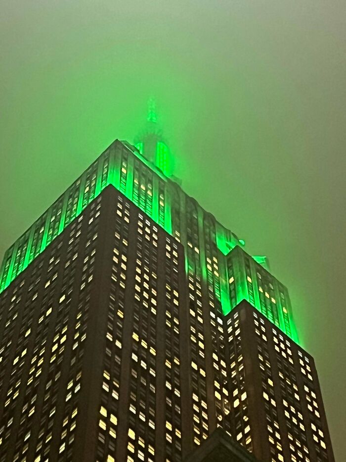 93 Buildings That Were Probably Built For An Evil Mastermind To Plan How They Will Conquer The World (New Pics)