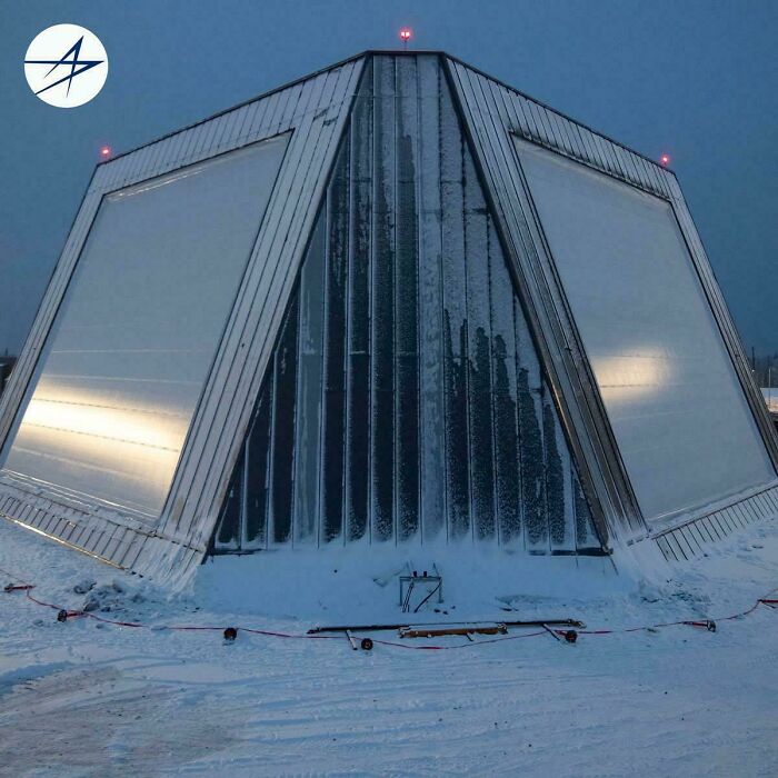 93 Buildings That Were Probably Built For An Evil Mastermind To Plan How They Will Conquer The World (New Pics)