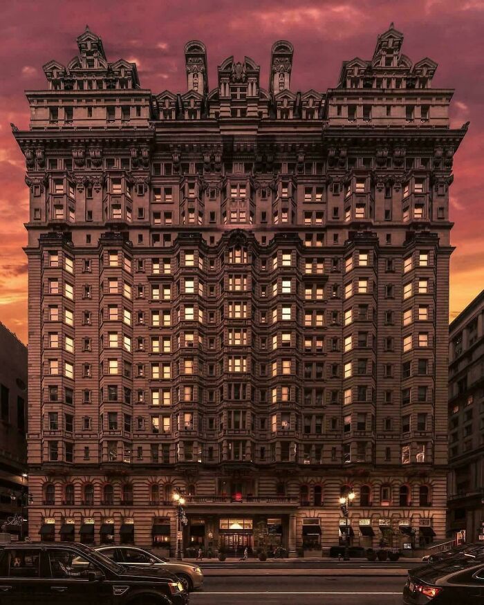 93 Buildings That Were Probably Built For An Evil Mastermind To Plan How They Will Conquer The World (New Pics)