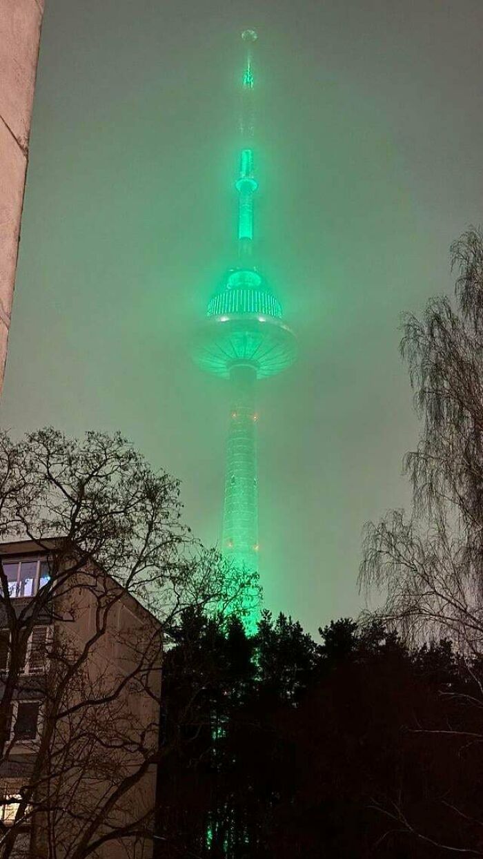 93 Buildings That Were Probably Built For An Evil Mastermind To Plan How They Will Conquer The World (New Pics)