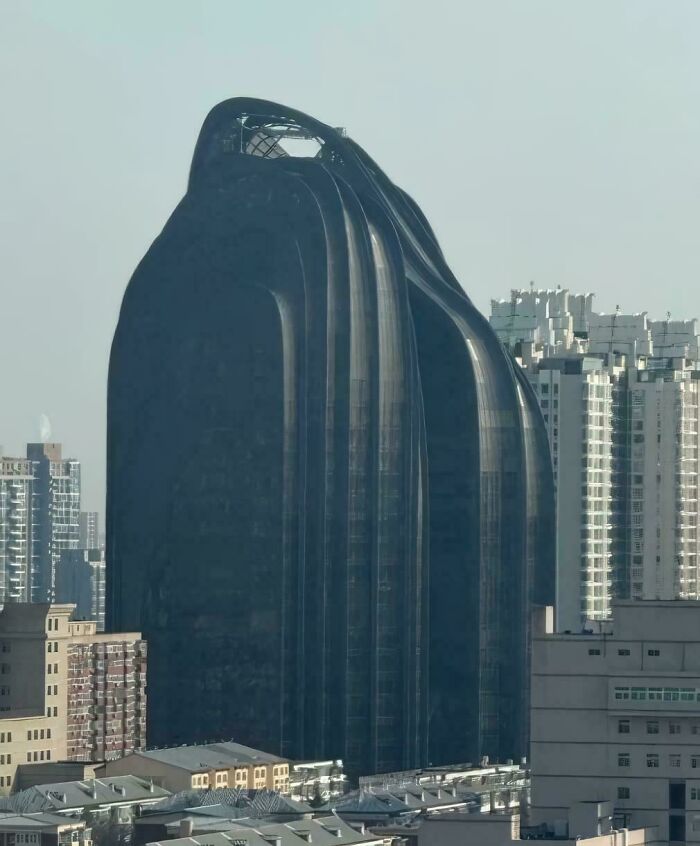 93 Buildings That Were Probably Built For An Evil Mastermind To Plan How They Will Conquer The World (New Pics)