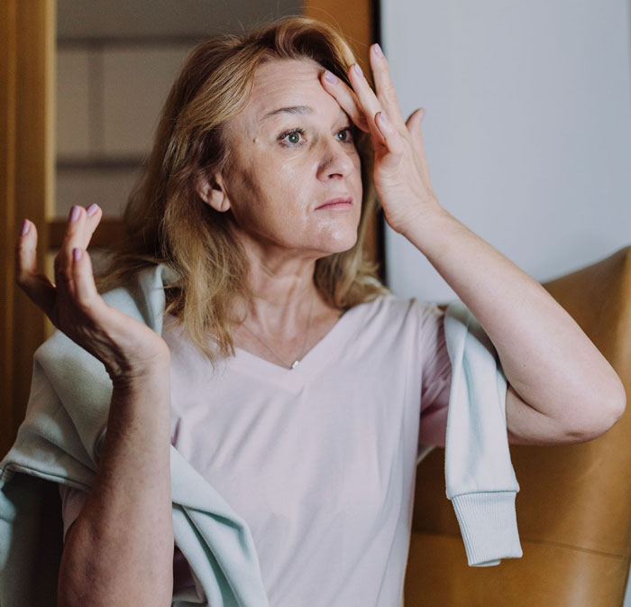 Mom Thinks Her Son And His Wife Should Live By Her Rules While She’s Visiting