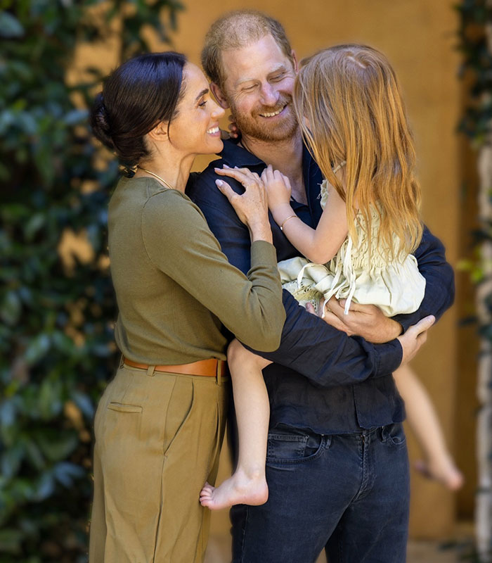 King Charles Breaks Silence On Harry And Meghan’s UK Move With Statement That Deals Another Blow To The Couple King Charles Breaks Silence On Harry And Meghan’s UK Move With Statement That Deals Another Blow To The Couple