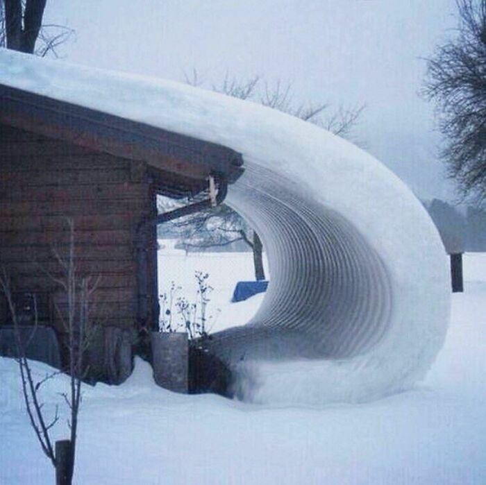 69 Baffling Images That Seem To Make Absolutely No Physical Sense 69 Baffling Images That Seem To Make Absolutely No Physical Sense