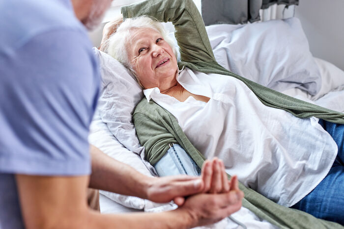 46 Pain Reactions That Left Doctors And Nurses Completely Surprised 46 Pain Reactions That Left Doctors And Nurses Completely Surprised