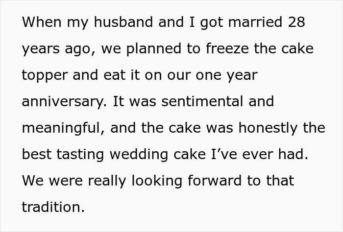 A 28-Year-Old Wedding Cake Mystery Gets Accidentally Solved, Leaves Bride Even More Upset A 28-Year-Old Wedding Cake Mystery Gets Accidentally Solved, Leaves Bride Even More Upset
