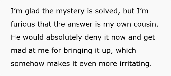 A 28-Year-Old Wedding Cake Mystery Gets Accidentally Solved, Leaves Bride Even More Upset A 28-Year-Old Wedding Cake Mystery Gets Accidentally Solved, Leaves Bride Even More Upset