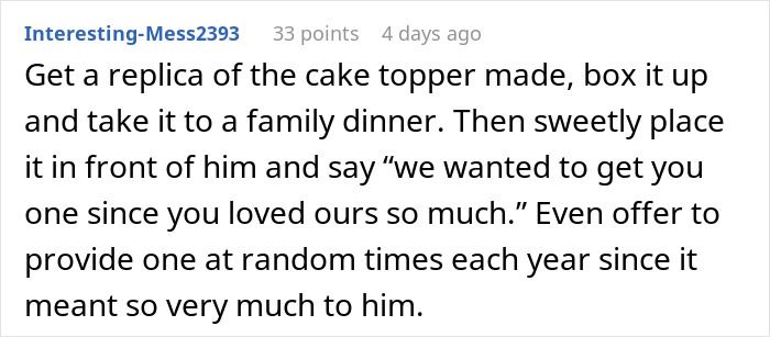 A 28-Year-Old Wedding Cake Mystery Gets Accidentally Solved, Leaves Bride Even More Upset A 28-Year-Old Wedding Cake Mystery Gets Accidentally Solved, Leaves Bride Even More Upset