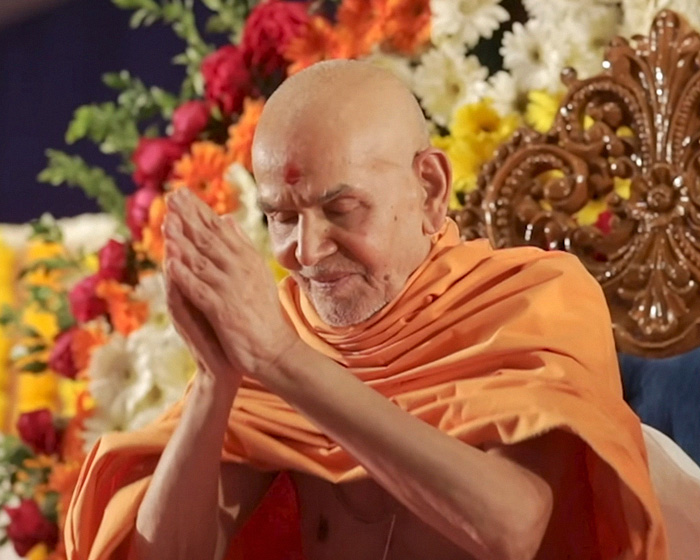 Eiffel Tower Closed Amid Outrage After Visiting Hindu Guru Demands Women Be “Made Invisible” And Management Complies