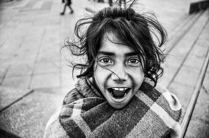 Murat Harmanlikli’s Street Photos Capture The Curiosity, Joy, And Intensity Of Childhood (31 Pics) Murat Harmanlikli’s Street Photos Capture The Curiosity, Joy, And Intensity Of Childhood (31 Pics)