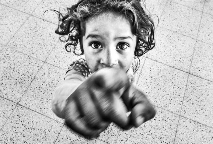 Murat Harmanlikli’s Street Photos Capture The Curiosity, Joy, And Intensity Of Childhood (31 Pics) Murat Harmanlikli’s Street Photos Capture The Curiosity, Joy, And Intensity Of Childhood (31 Pics)