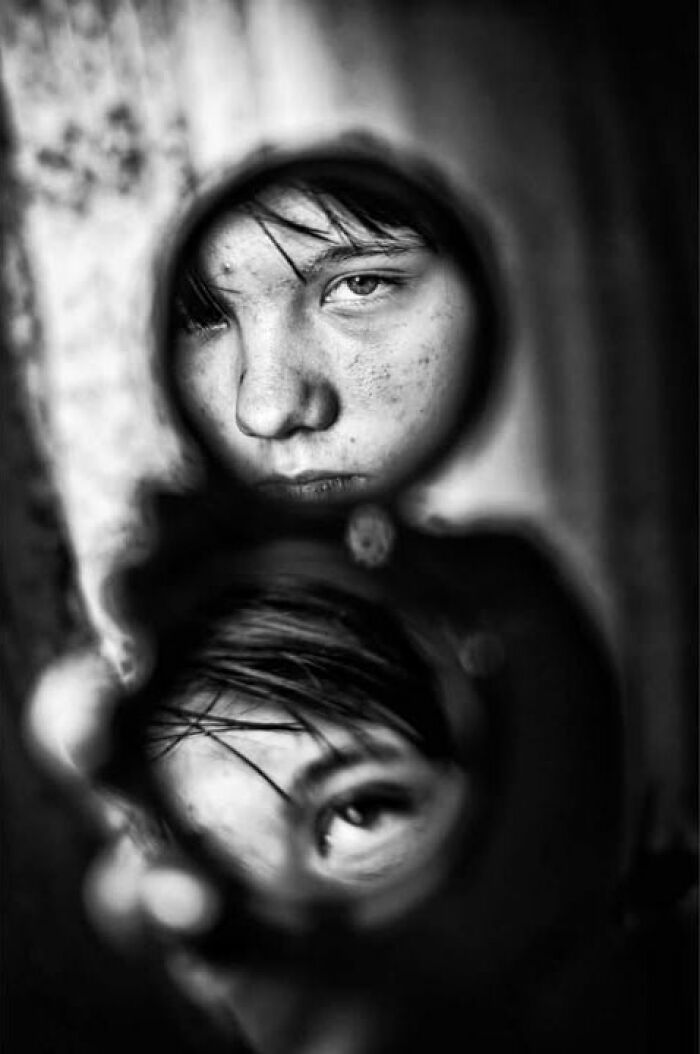 Murat Harmanlikli’s Street Photos Capture The Curiosity, Joy, And Intensity Of Childhood (31 Pics) Murat Harmanlikli’s Street Photos Capture The Curiosity, Joy, And Intensity Of Childhood (31 Pics)
