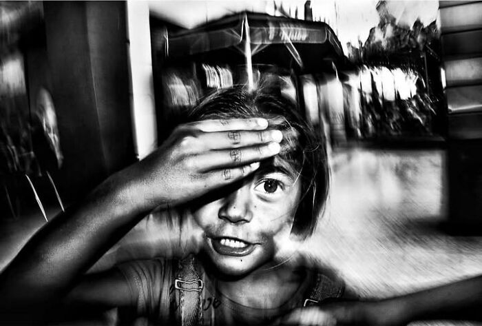 Murat Harmanlikli’s Street Photos Capture The Curiosity, Joy, And Intensity Of Childhood (31 Pics) Murat Harmanlikli’s Street Photos Capture The Curiosity, Joy, And Intensity Of Childhood (31 Pics)