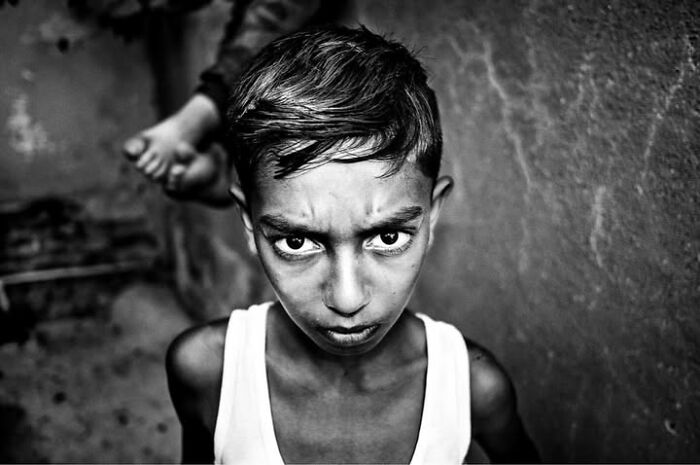 Murat Harmanlikli’s Street Photos Capture The Curiosity, Joy, And Intensity Of Childhood (31 Pics) Murat Harmanlikli’s Street Photos Capture The Curiosity, Joy, And Intensity Of Childhood (31 Pics)