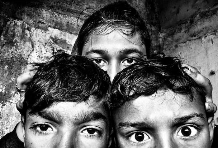 Murat Harmanlikli’s Street Photos Capture The Curiosity, Joy, And Intensity Of Childhood (31 Pics) Murat Harmanlikli’s Street Photos Capture The Curiosity, Joy, And Intensity Of Childhood (31 Pics)