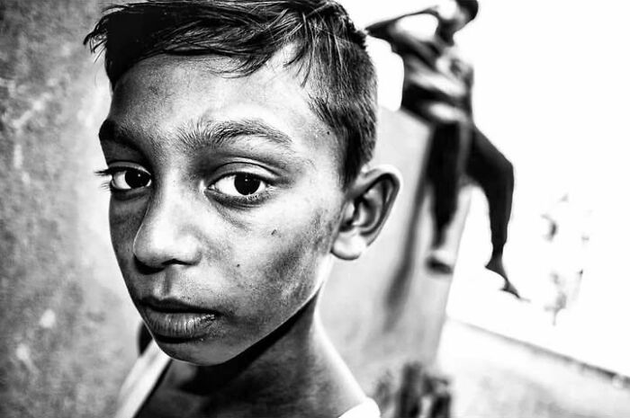 Murat Harmanlikli’s Street Photos Capture The Curiosity, Joy, And Intensity Of Childhood (31 Pics) Murat Harmanlikli’s Street Photos Capture The Curiosity, Joy, And Intensity Of Childhood (31 Pics)