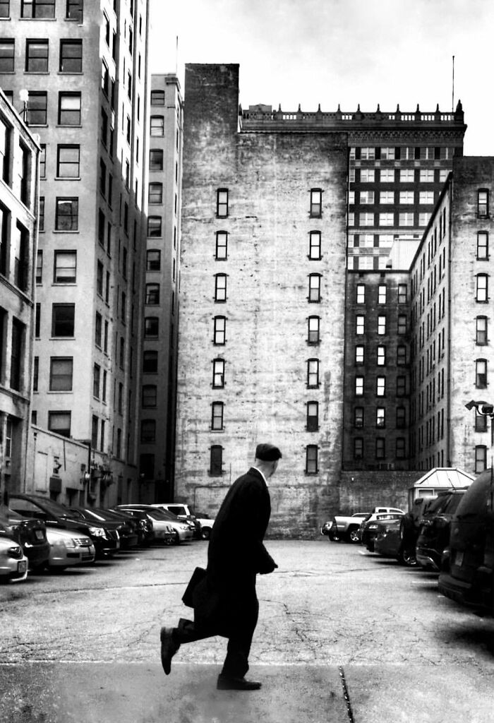 34 Street Photos By Taylor Coble That Turn Fleeting Moments Into Visual Stories 34 Street Photos By Taylor Coble That Turn Fleeting Moments Into Visual Stories