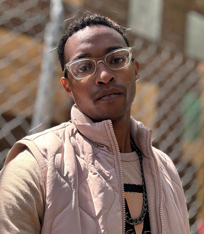 Pastor Faces Damning Scrutiny As Users Identify Him As Alleged Cruise Ticket Scammer: “Is He Going To Jail?” Pastor Faces Damning Scrutiny As Users Identify Him As Alleged Cruise Ticket Scammer: “Is He Going To Jail?”