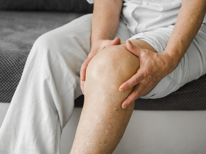 Hypochondriacs, Look Away: 61 Seemingly Innocent Health Symptoms That Terrify Doctors