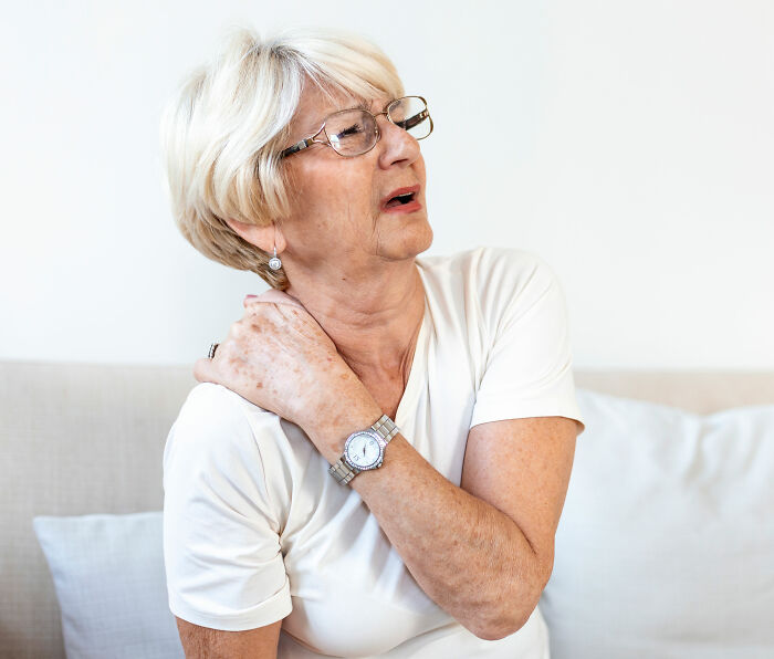 Hypochondriacs, Look Away: 61 Seemingly Innocent Health Symptoms That Terrify Doctors