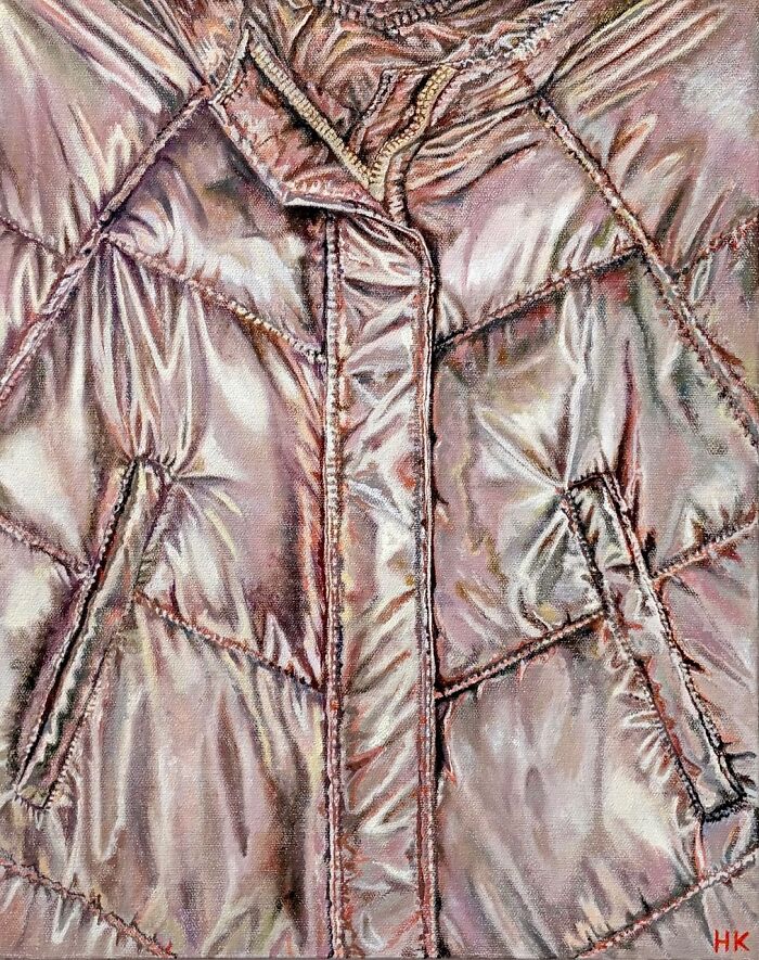 This Artist Turns Jumpers, Fur Coats, And Slogan T-Shirts Into Striking Portraits Of Identity (50 Pics) This Artist Turns Jumpers, Fur Coats, And Slogan T-Shirts Into Striking Portraits Of Identity (50 Pics)