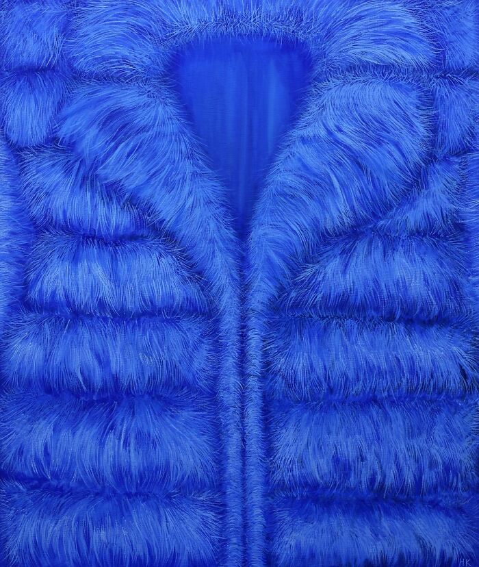 This Artist Turns Jumpers, Fur Coats, And Slogan T-Shirts Into Striking Portraits Of Identity (50 Pics) This Artist Turns Jumpers, Fur Coats, And Slogan T-Shirts Into Striking Portraits Of Identity (50 Pics)