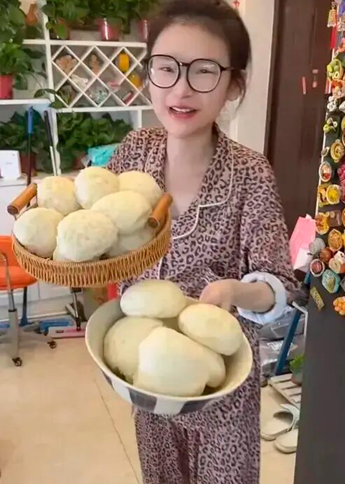 24YO Mukbang Star Passes Away Just Days After Revealing Dangerous Condition Linked To Extreme Eating 24YO Mukbang Star Passes Away Just Days After Revealing Dangerous Condition Linked To Extreme Eating