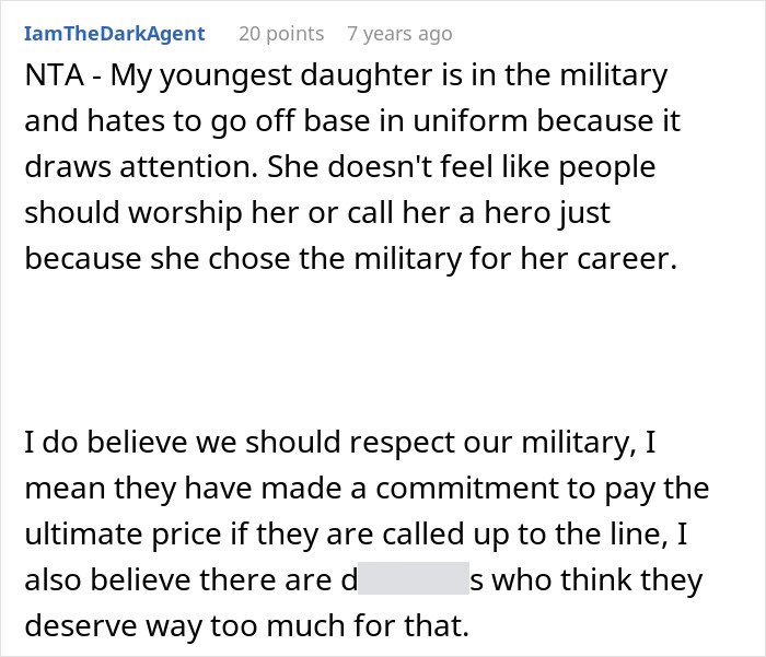 Service Member Feels Entitled To Window Seat As He’s In Uniform, Acts Smug When He’s Asked To Move Service Member Feels Entitled To Window Seat As He’s In Uniform, Acts Smug When He’s Asked To Move