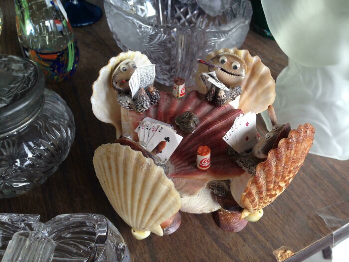 74 Unhinged Secondhand Finds That Prove One Person’s Trash Is Another Person’s Cursed Treasure 74 Unhinged Secondhand Finds That Prove One Person’s Trash Is Another Person’s Cursed Treasure