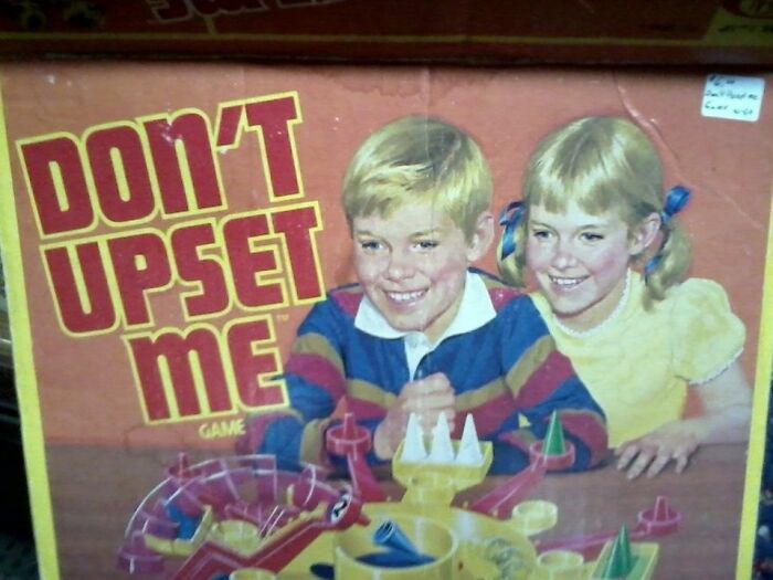 74 Unhinged Secondhand Finds That Prove One Person’s Trash Is Another Person’s Cursed Treasure 74 Unhinged Secondhand Finds That Prove One Person’s Trash Is Another Person’s Cursed Treasure