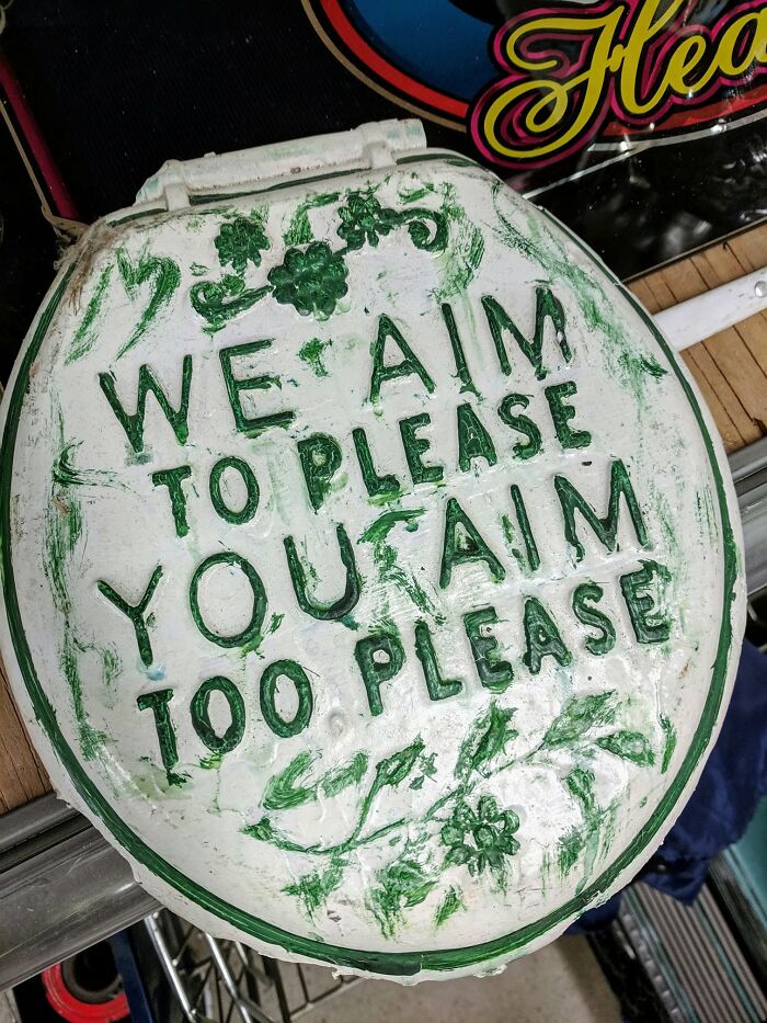 74 Unhinged Secondhand Finds That Prove One Person’s Trash Is Another Person’s Cursed Treasure 74 Unhinged Secondhand Finds That Prove One Person’s Trash Is Another Person’s Cursed Treasure