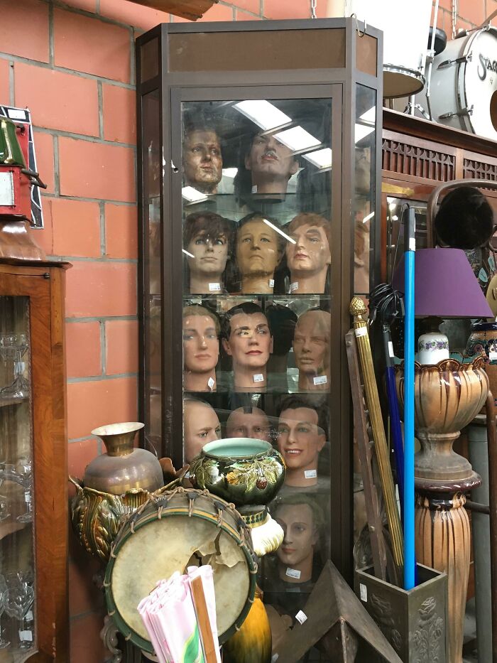 74 Unhinged Secondhand Finds That Prove One Person’s Trash Is Another Person’s Cursed Treasure 74 Unhinged Secondhand Finds That Prove One Person’s Trash Is Another Person’s Cursed Treasure