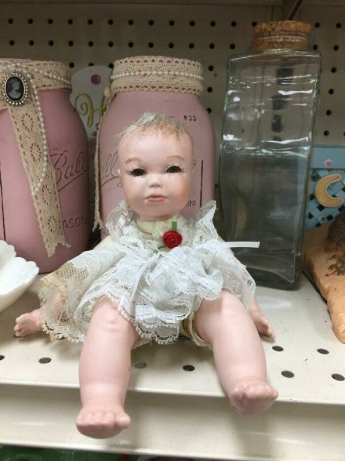74 Unhinged Secondhand Finds That Prove One Person’s Trash Is Another Person’s Cursed Treasure 74 Unhinged Secondhand Finds That Prove One Person’s Trash Is Another Person’s Cursed Treasure