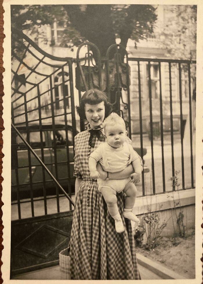 77 Candid Old Photos That Reveal What The World Actually Looked Like Generations Ago (New Pics)