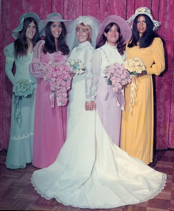 77 Candid Old Photos That Reveal What The World Actually Looked Like Generations Ago (New Pics)