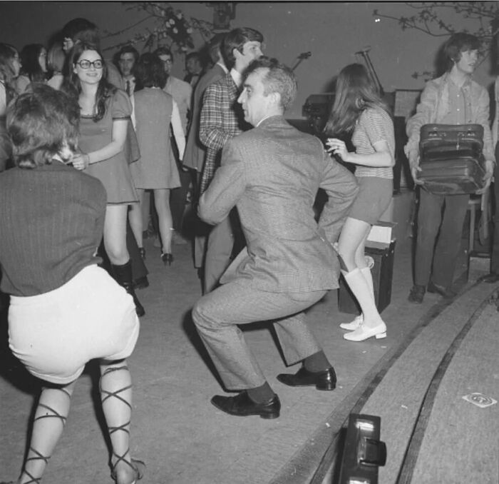 77 Candid Old Photos That Reveal What The World Actually Looked Like Generations Ago (New Pics)