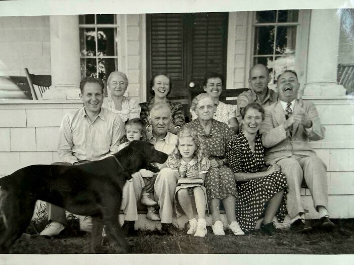 77 Candid Old Photos That Reveal What The World Actually Looked Like Generations Ago (New Pics)