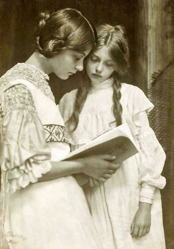 77 Candid Old Photos That Reveal What The World Actually Looked Like Generations Ago (New Pics)