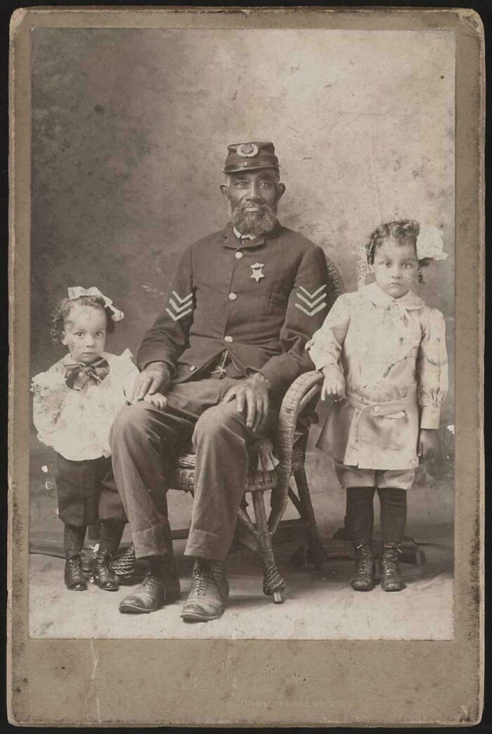 77 Candid Old Photos That Reveal What The World Actually Looked Like Generations Ago (New Pics)