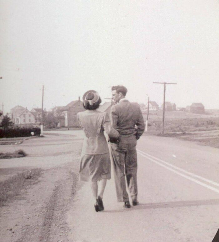 77 Candid Old Photos That Reveal What The World Actually Looked Like Generations Ago (New Pics)