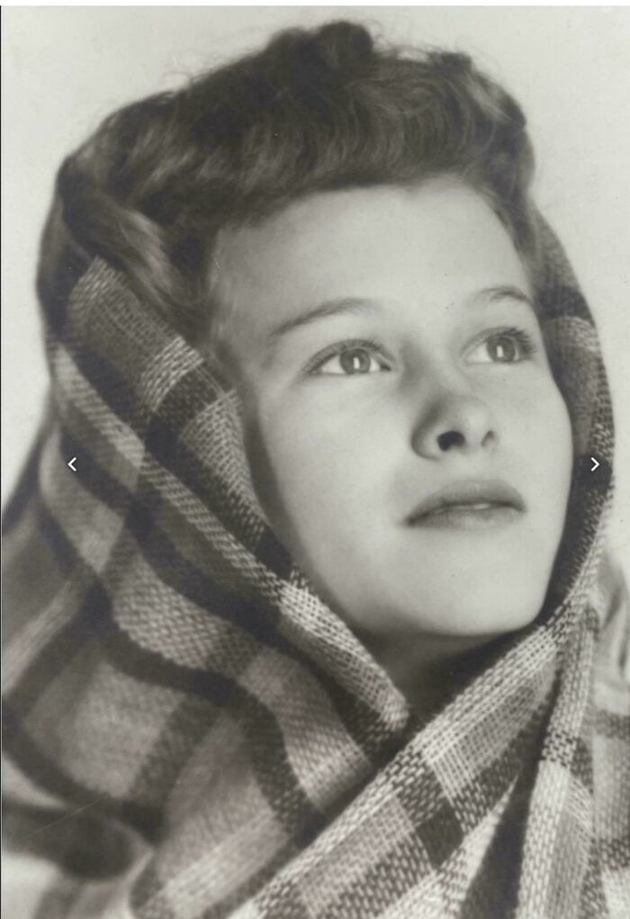 77 Candid Old Photos That Reveal What The World Actually Looked Like Generations Ago (New Pics)
