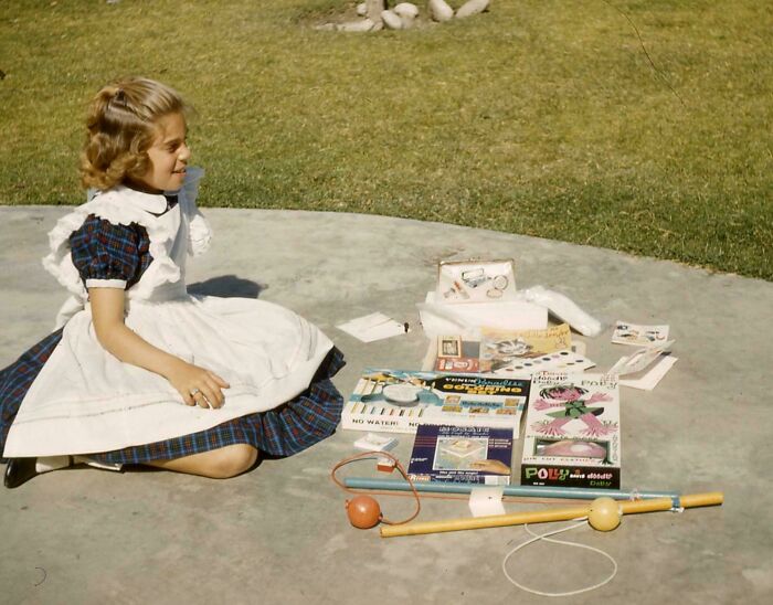 77 Candid Old Photos That Reveal What The World Actually Looked Like Generations Ago (New Pics)