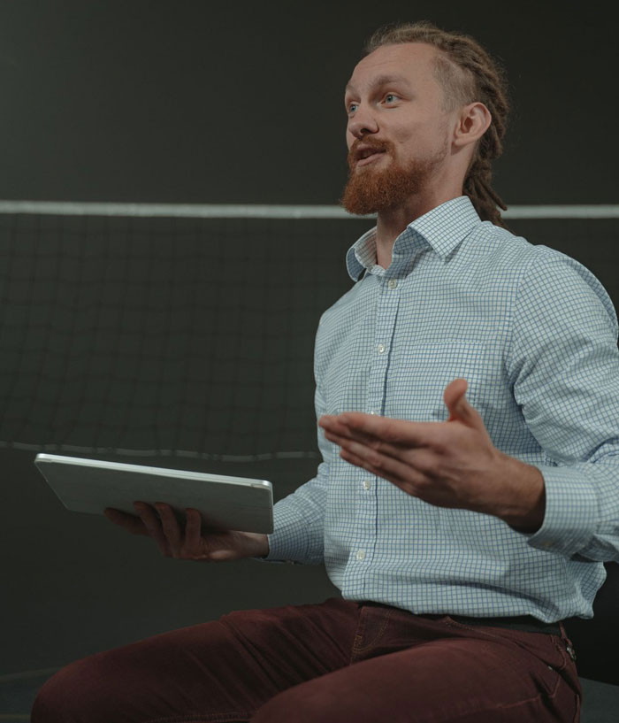 Guy Gets Exposed For A Bad Router Command And Makes Up A Cover Story Just To Be Exposed Again