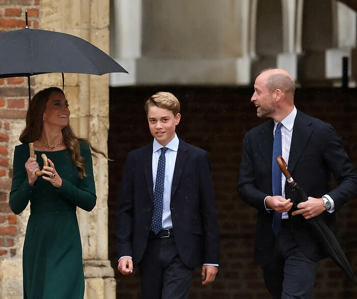 Prince George&rsquo;s Official Eton College Portrait Sparked Wave Of Reactions As Royal Fans Noticed The Same Detail