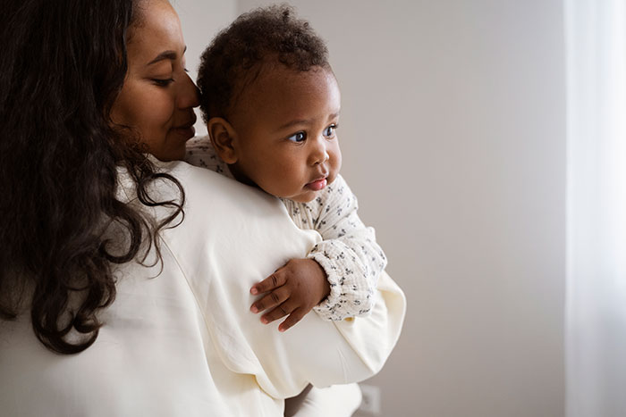 Family Pretends To Be Helping Homeless Single Mom When In Reality They Have Ulterior Motives Family Pretends To Be Helping Homeless Single Mom When In Reality They Have Ulterior Motives