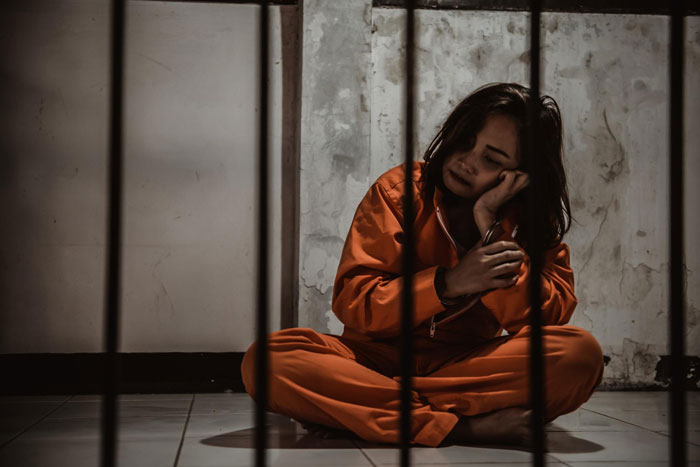 Mom And Aunt Forge Their Way Through A Prison Break, Victim Gets Called A Jerk For Busting Them Mom And Aunt Forge Their Way Through A Prison Break, Victim Gets Called A Jerk For Busting Them