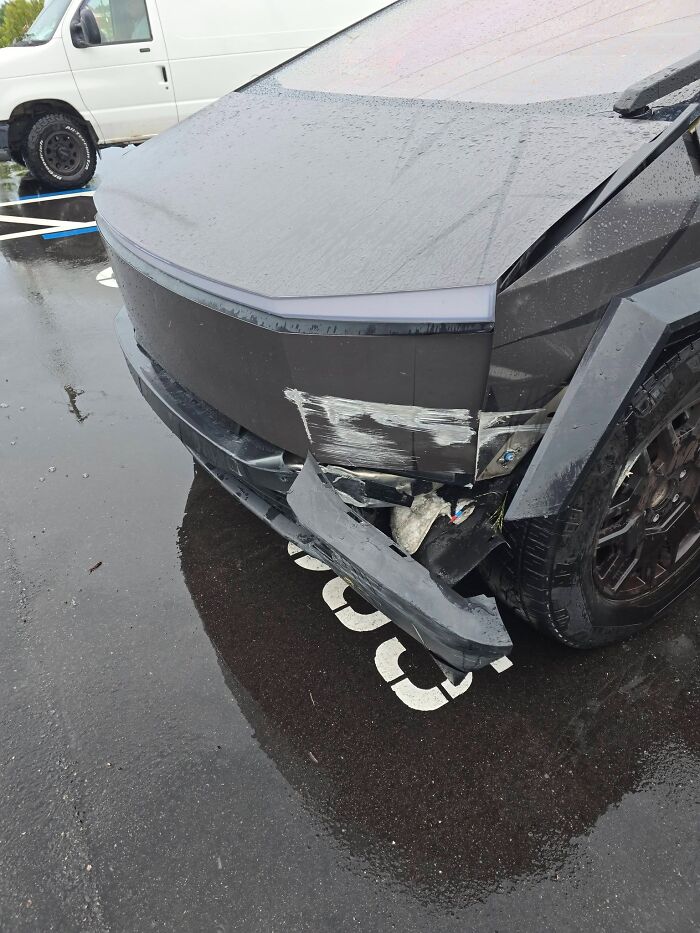 Minor Cybertruck Accident Turns Into A $60K Nightmare, Tesla Owner Shocked After Seeing The Repair Cost