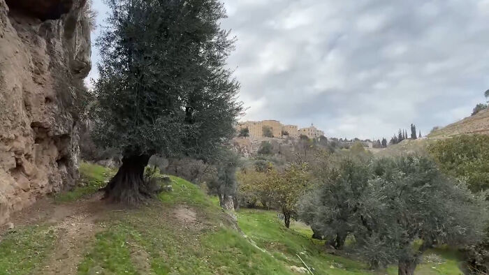 Eerie Places From Around The World That Still Carry Legends Of Ancient Entrances To Hell
